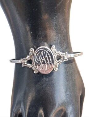 Vintage 1979 Avon "Yesterdays Memories" Locket Bangle Bracelet